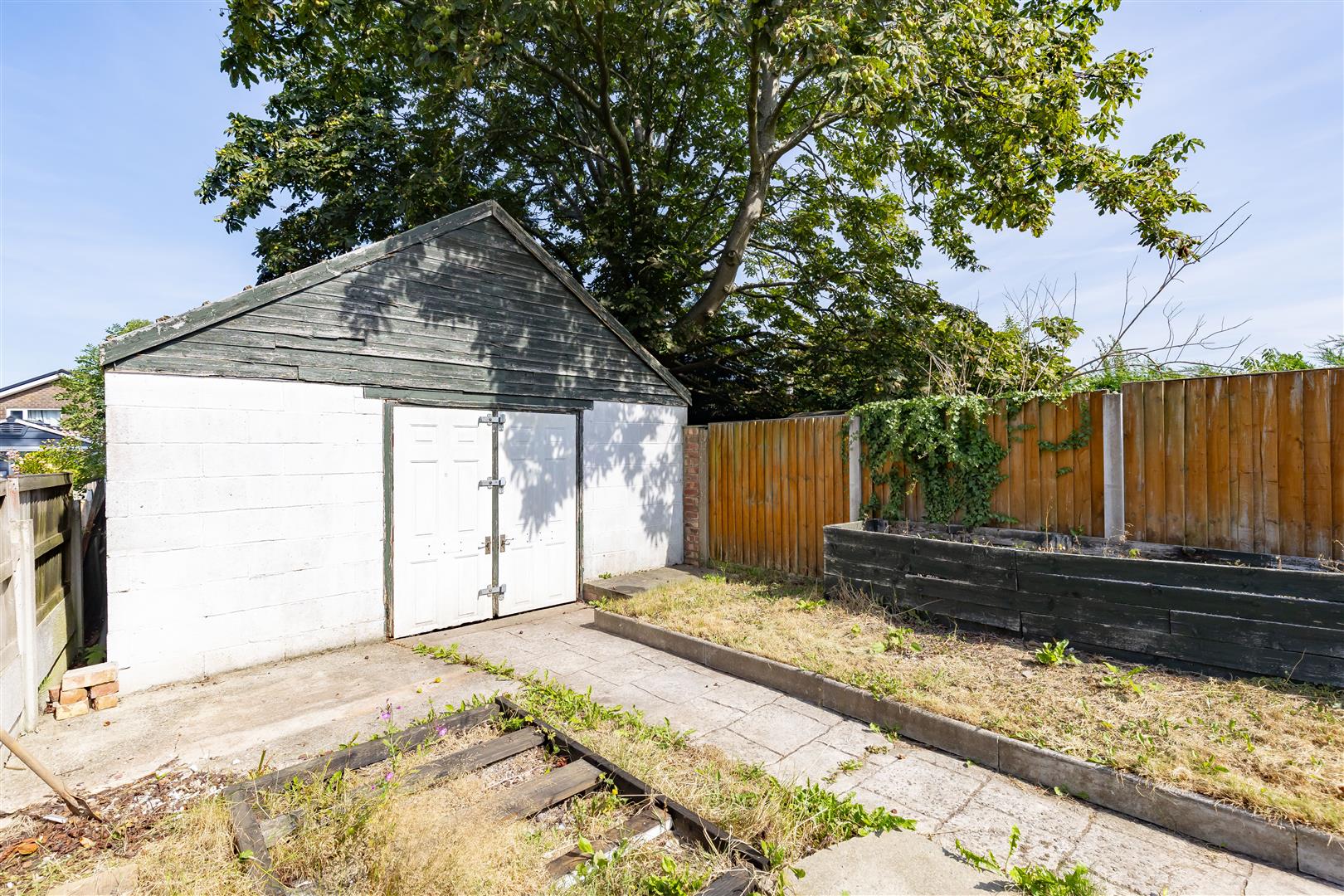 Young Avenue, Leyland